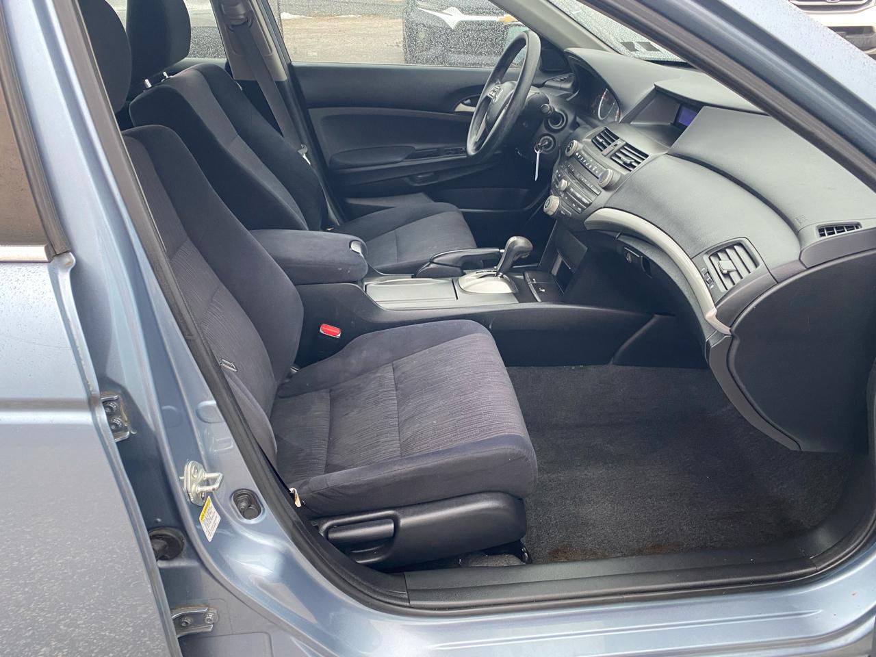 Honda Accord Sdn 4dr Sdn LX Auto 2011