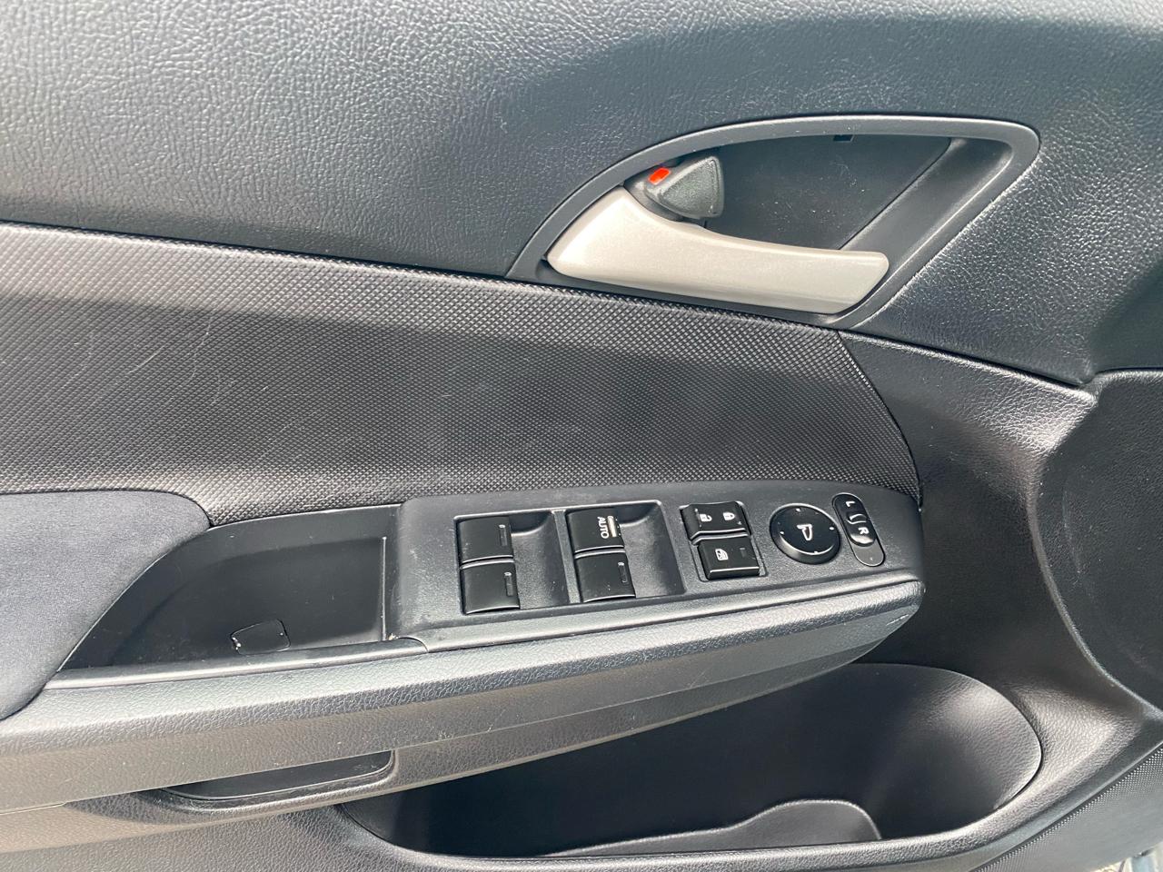 Honda Accord Sdn 4dr Sdn LX Auto 2011