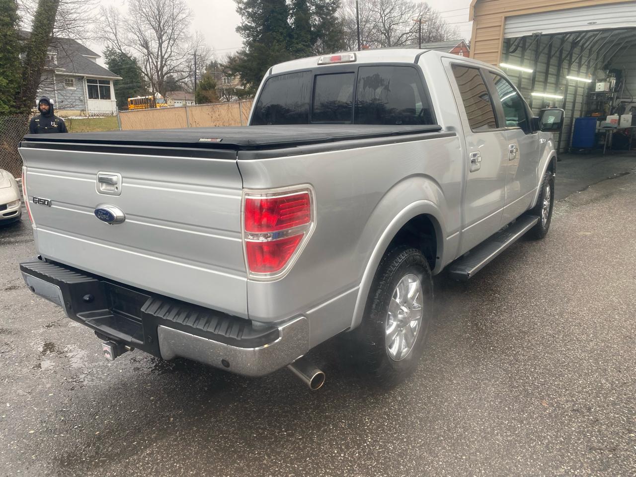 Ford F-150 4WD SuperCrew 145" XLT 2013
