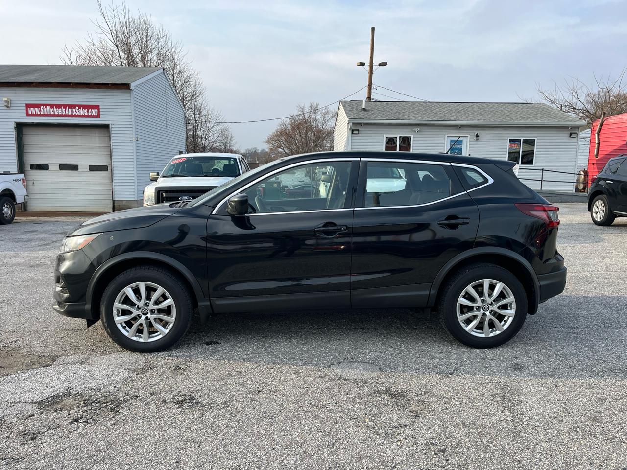 Nissan Rogue Sport S 2020