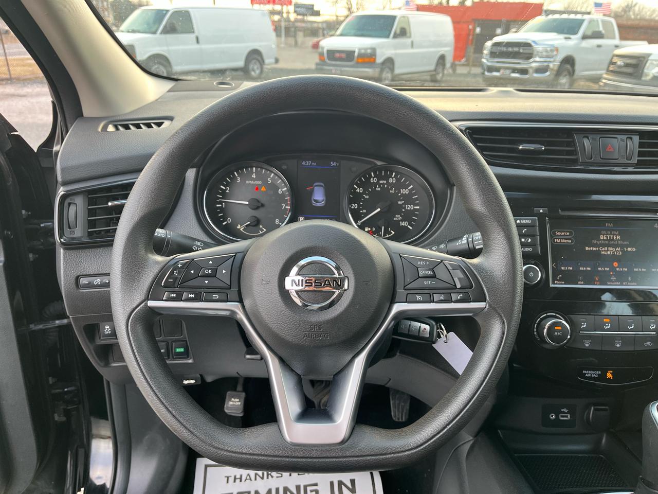Nissan Rogue Sport S 2020