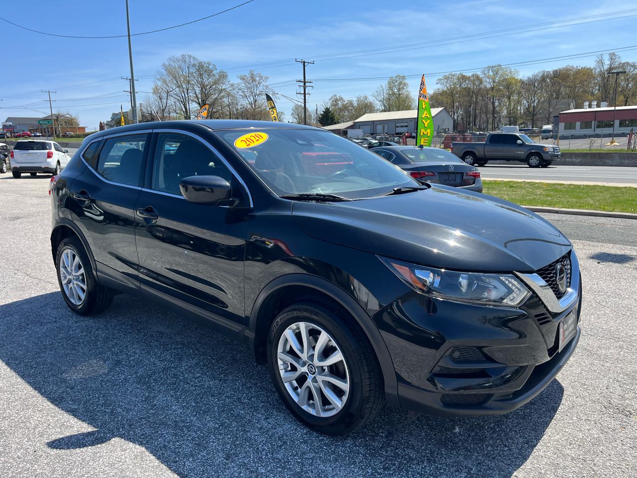 Nissan Rogue Sport S 2020