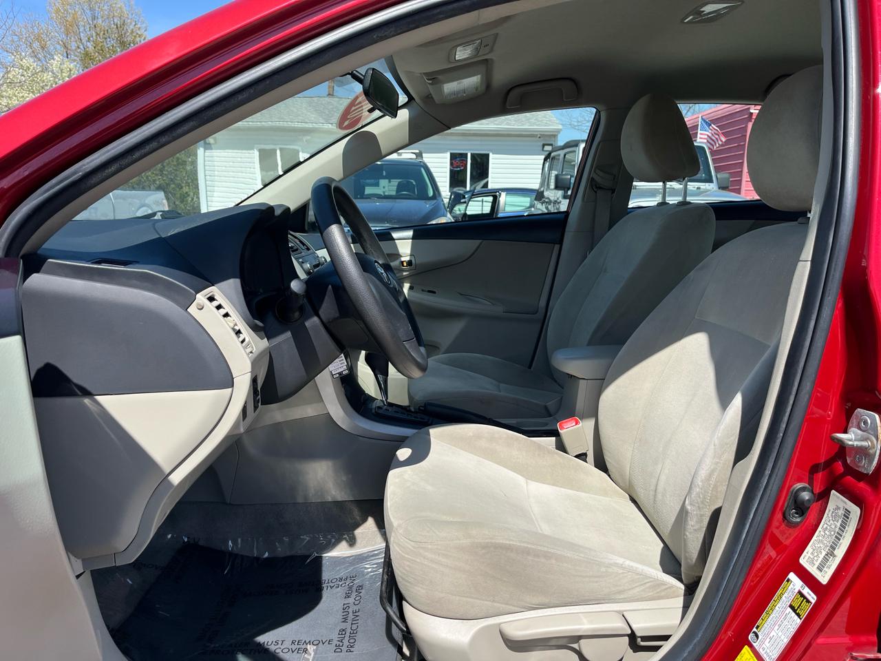 Toyota Corolla LE 2012