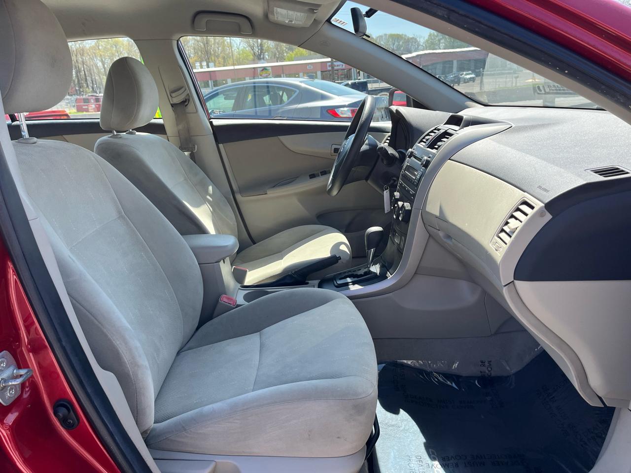 Toyota Corolla LE 2012