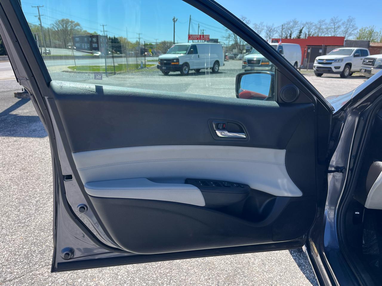 Acura ILX Sedan w/AcuraWatch Plus 2017