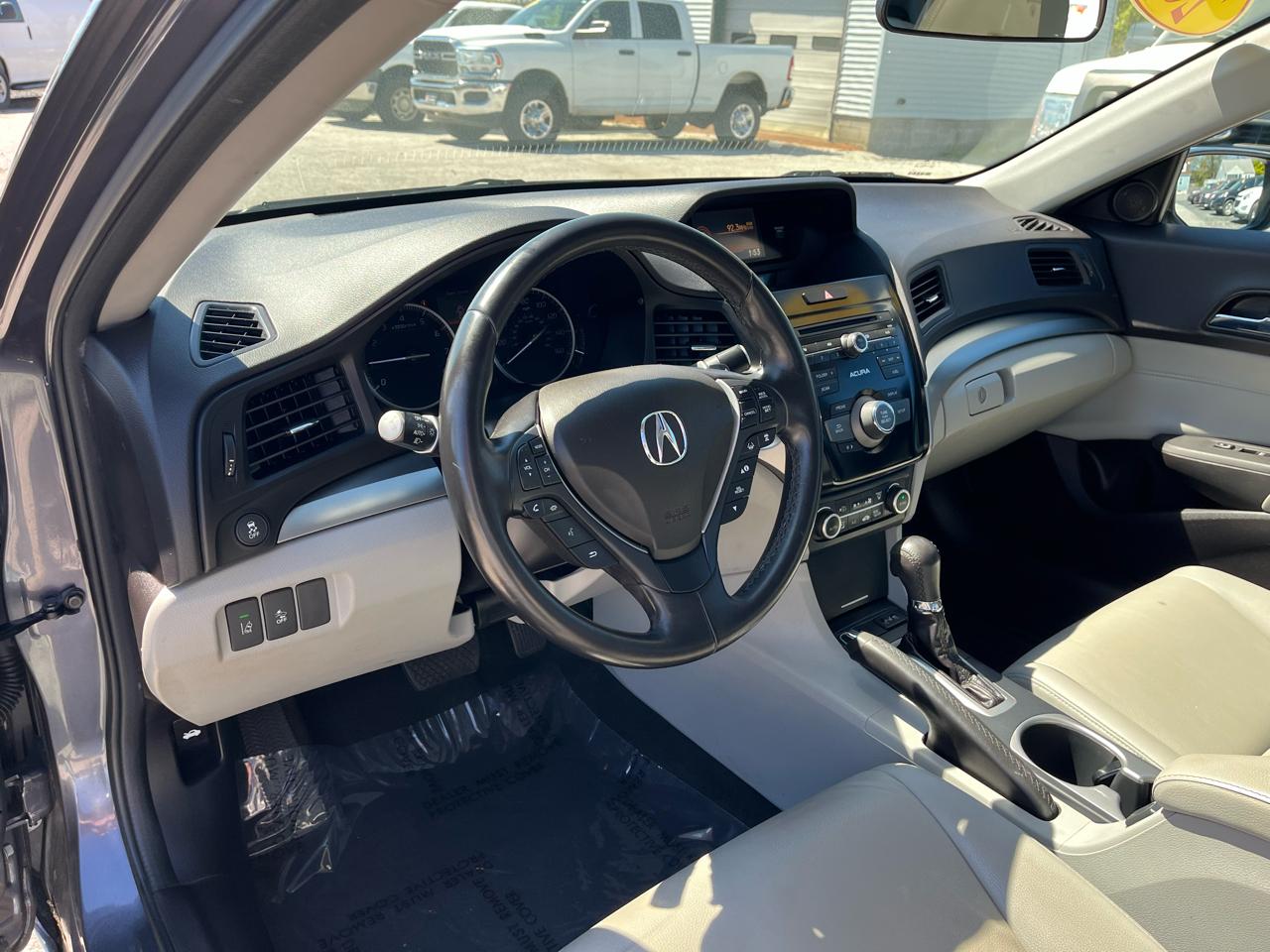 Acura ILX Sedan w/AcuraWatch Plus 2017