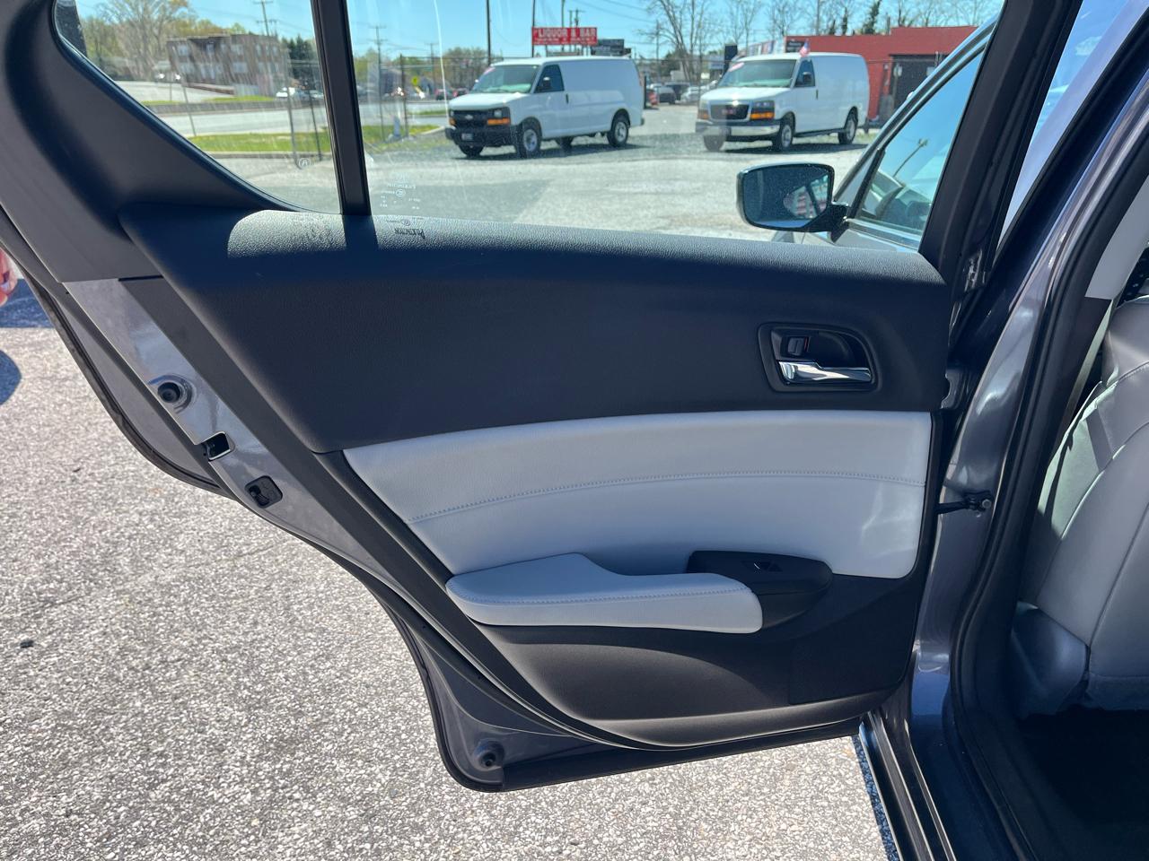 Acura ILX Sedan w/AcuraWatch Plus 2017