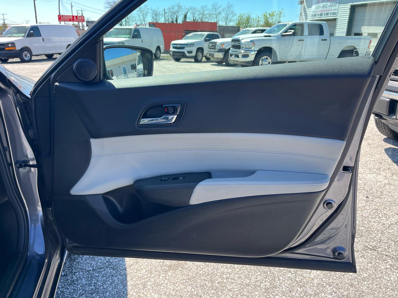 Acura ILX Sedan w/AcuraWatch Plus 2017