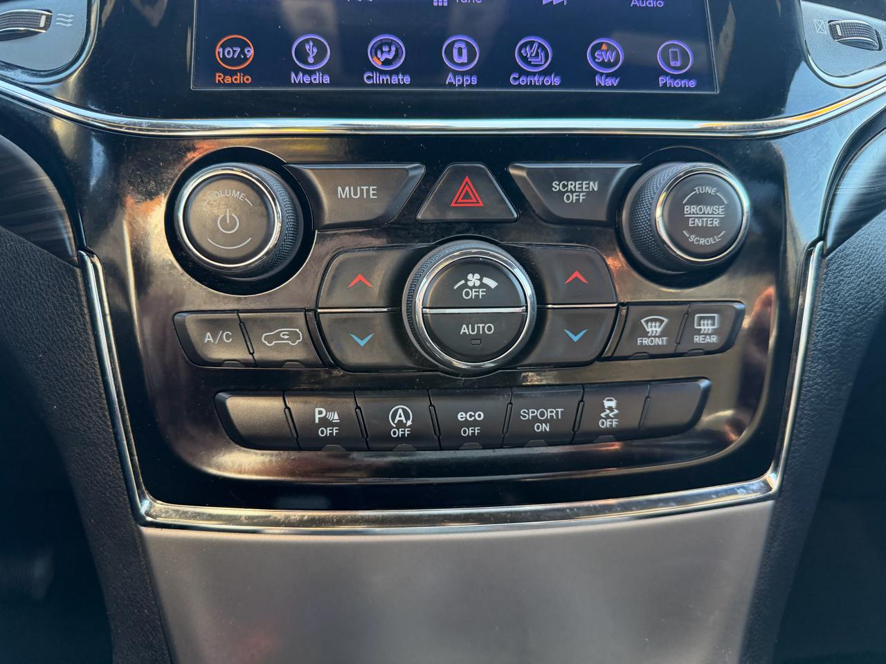 Jeep Grand Cherokee Altitude 4x4 2019