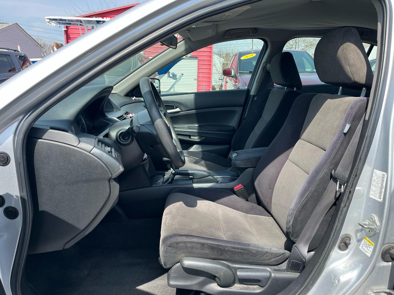 Honda Accord Sdn 4dr Sedan LX Auto 2009