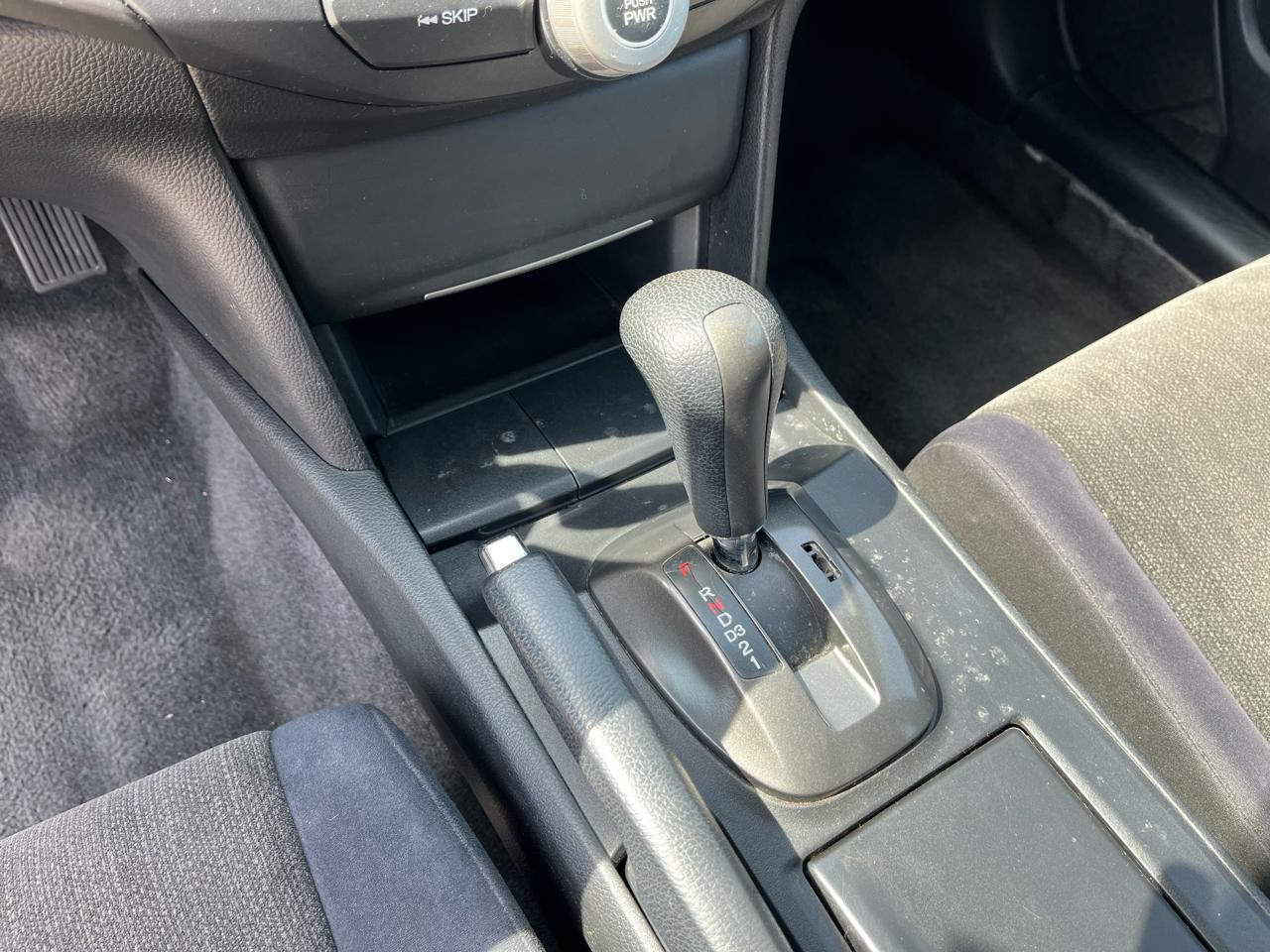 Honda Accord Sdn 4dr Sedan LX Auto 2009