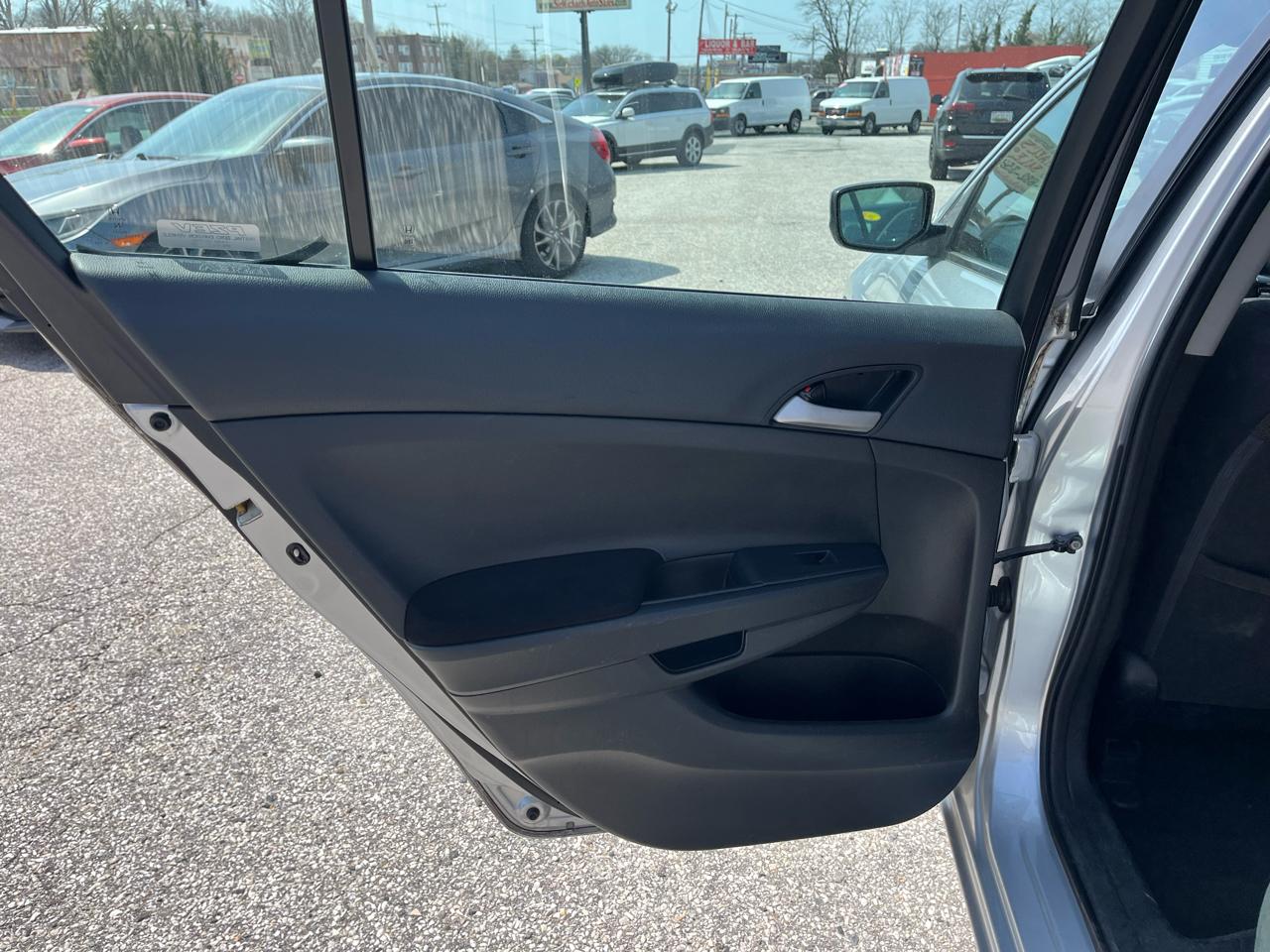 Honda Accord Sdn 4dr Sedan LX Auto 2009