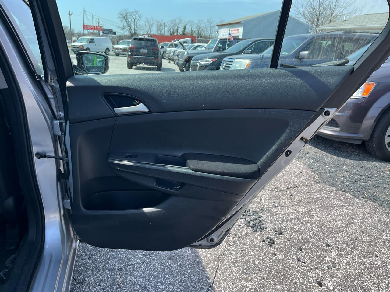 Honda Accord Sdn 4dr Sedan LX Auto 2009