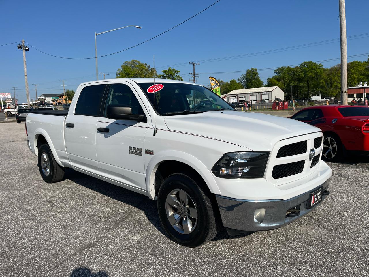 RAM 1500 Outdoorsman 4x4 Crew Cab 6'4" Box 2015