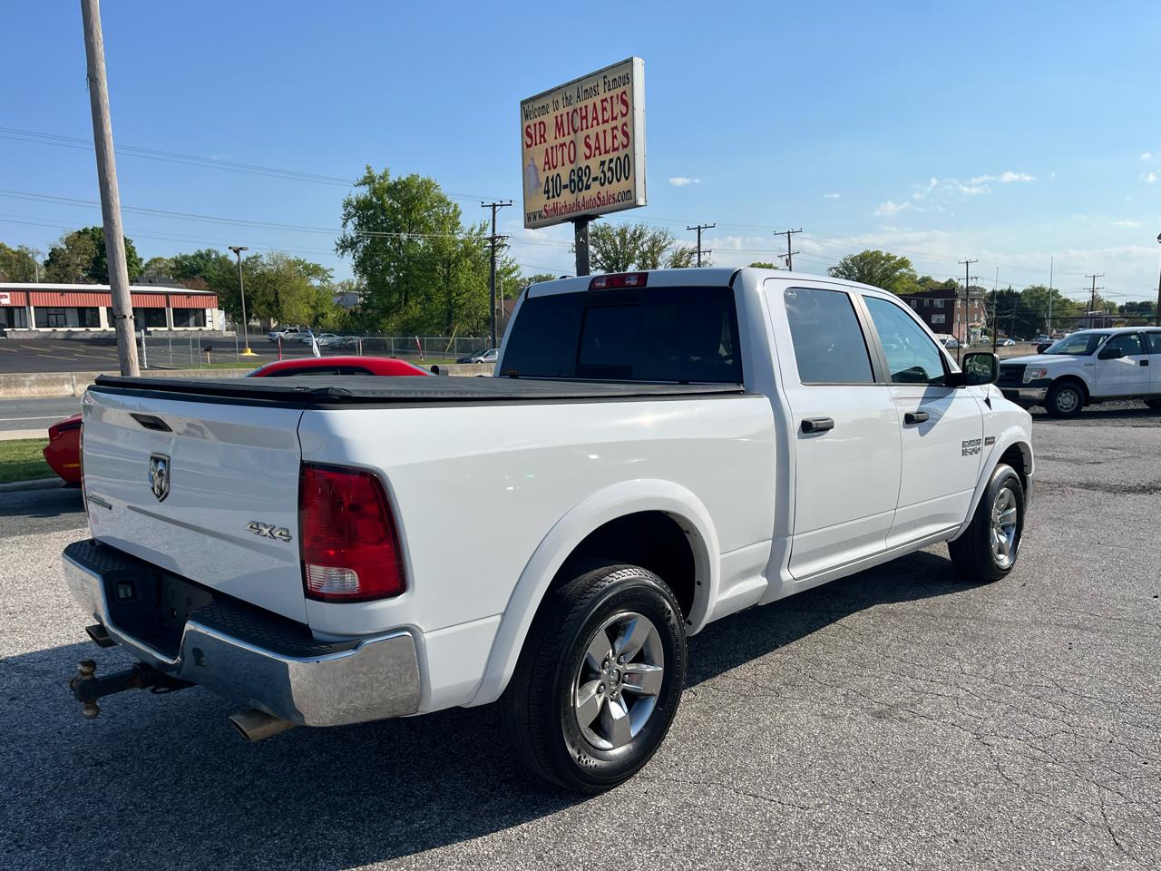 RAM 1500 Outdoorsman 4x4 Crew Cab 6'4" Box 2015
