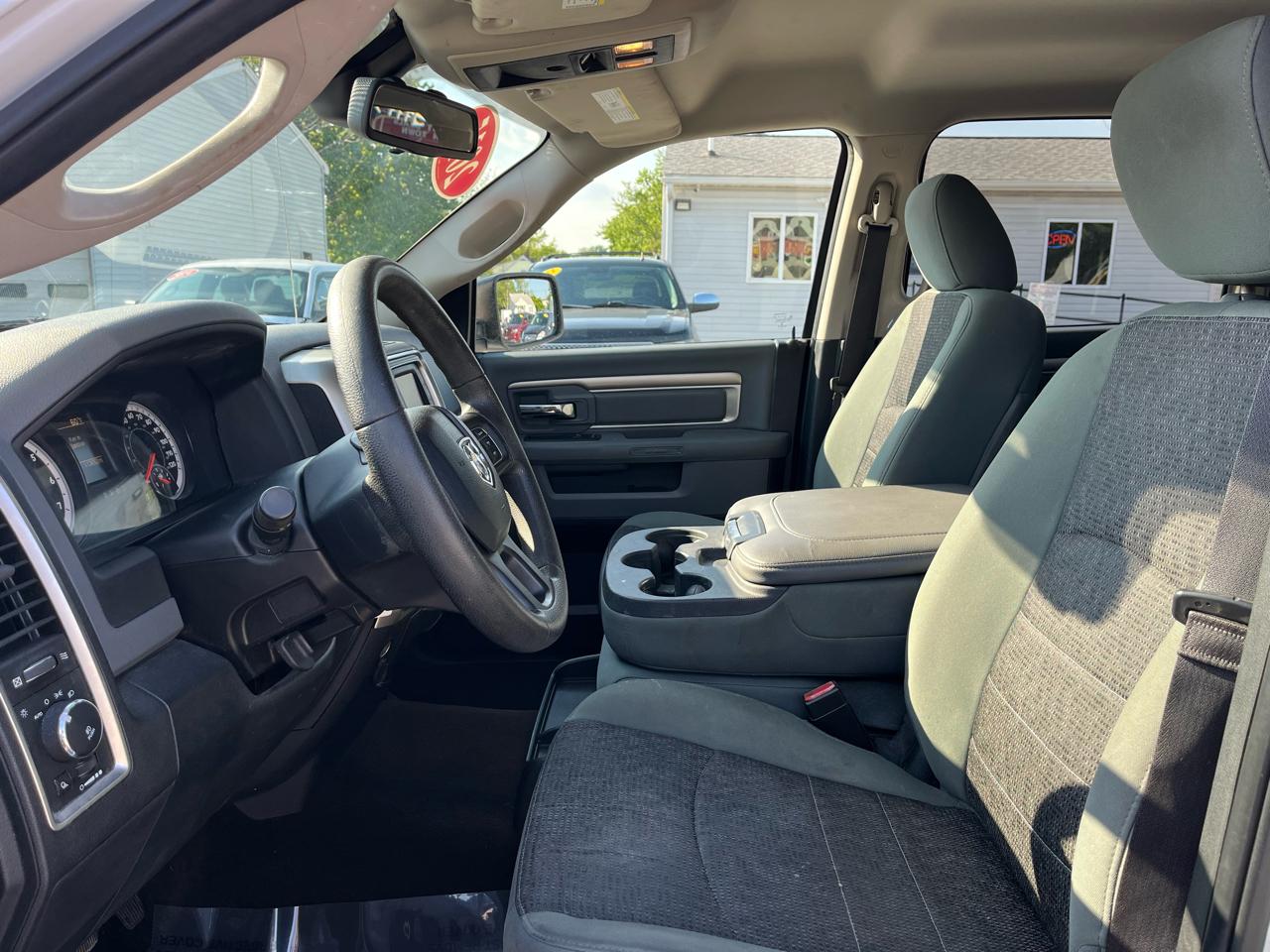 RAM 1500 Outdoorsman 4x4 Crew Cab 6'4" Box 2015