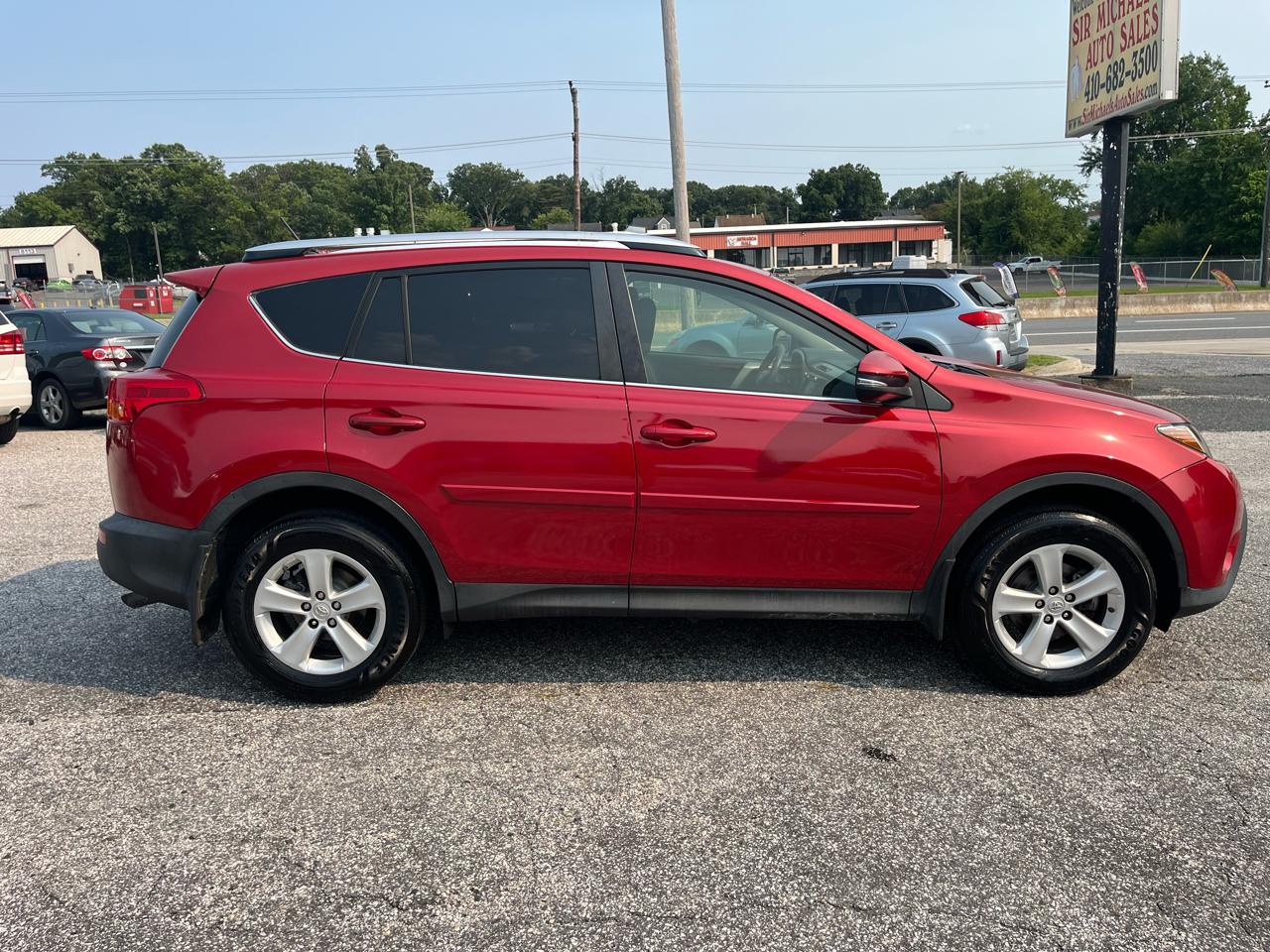 Toyota RAV4 XLE AWD 2013