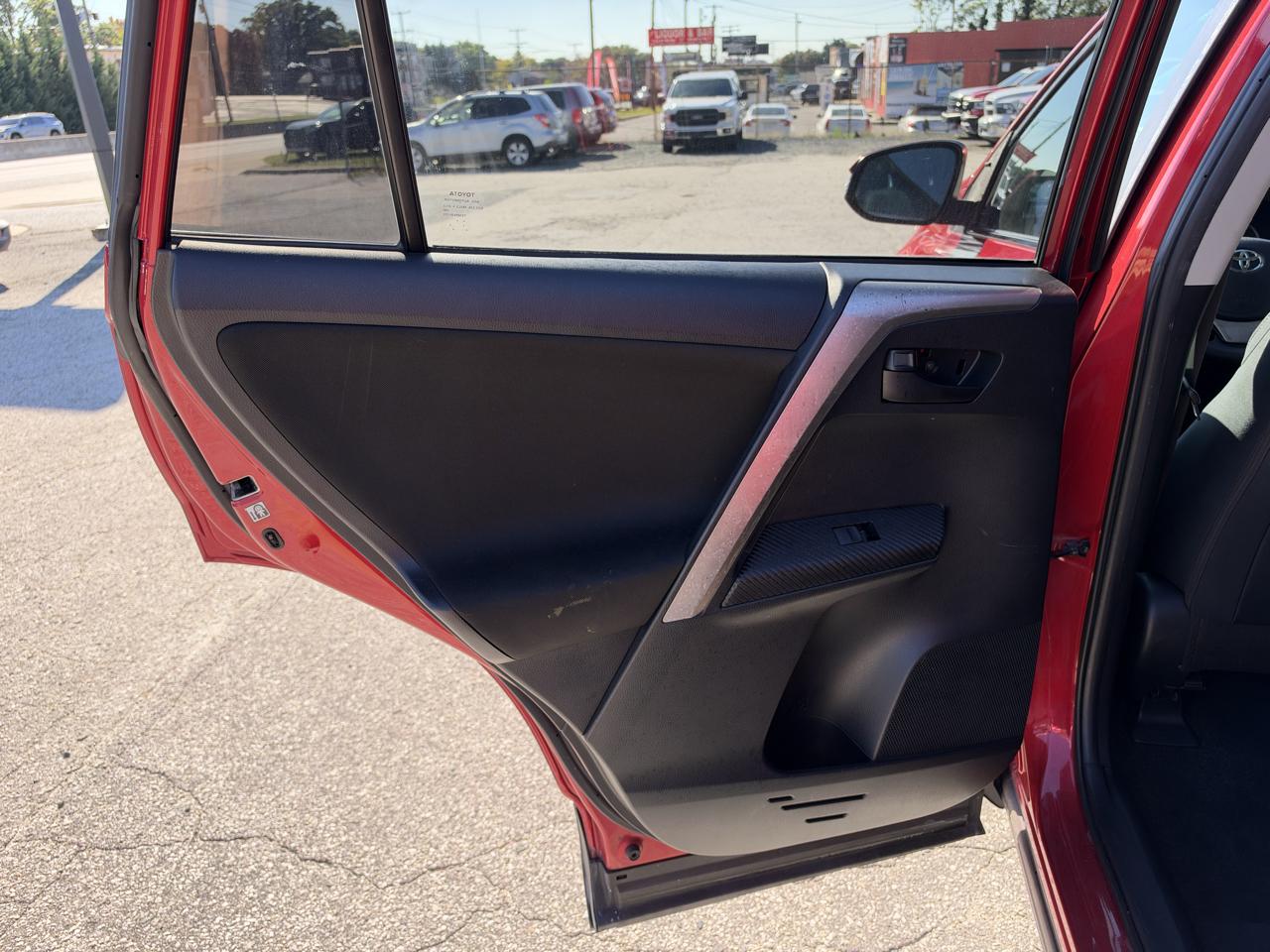 Toyota RAV4 XLE AWD 2013