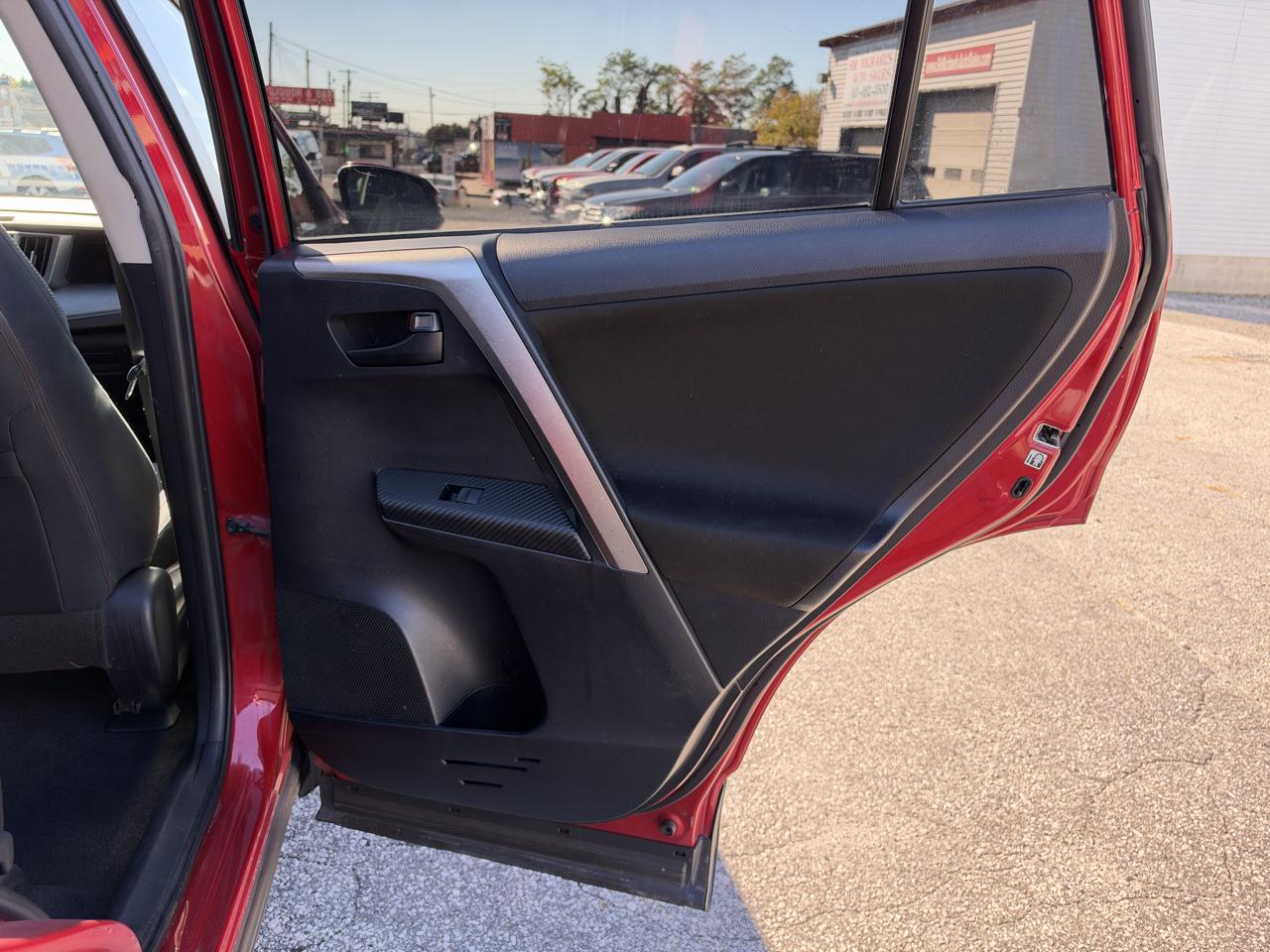 Toyota RAV4 XLE AWD 2013
