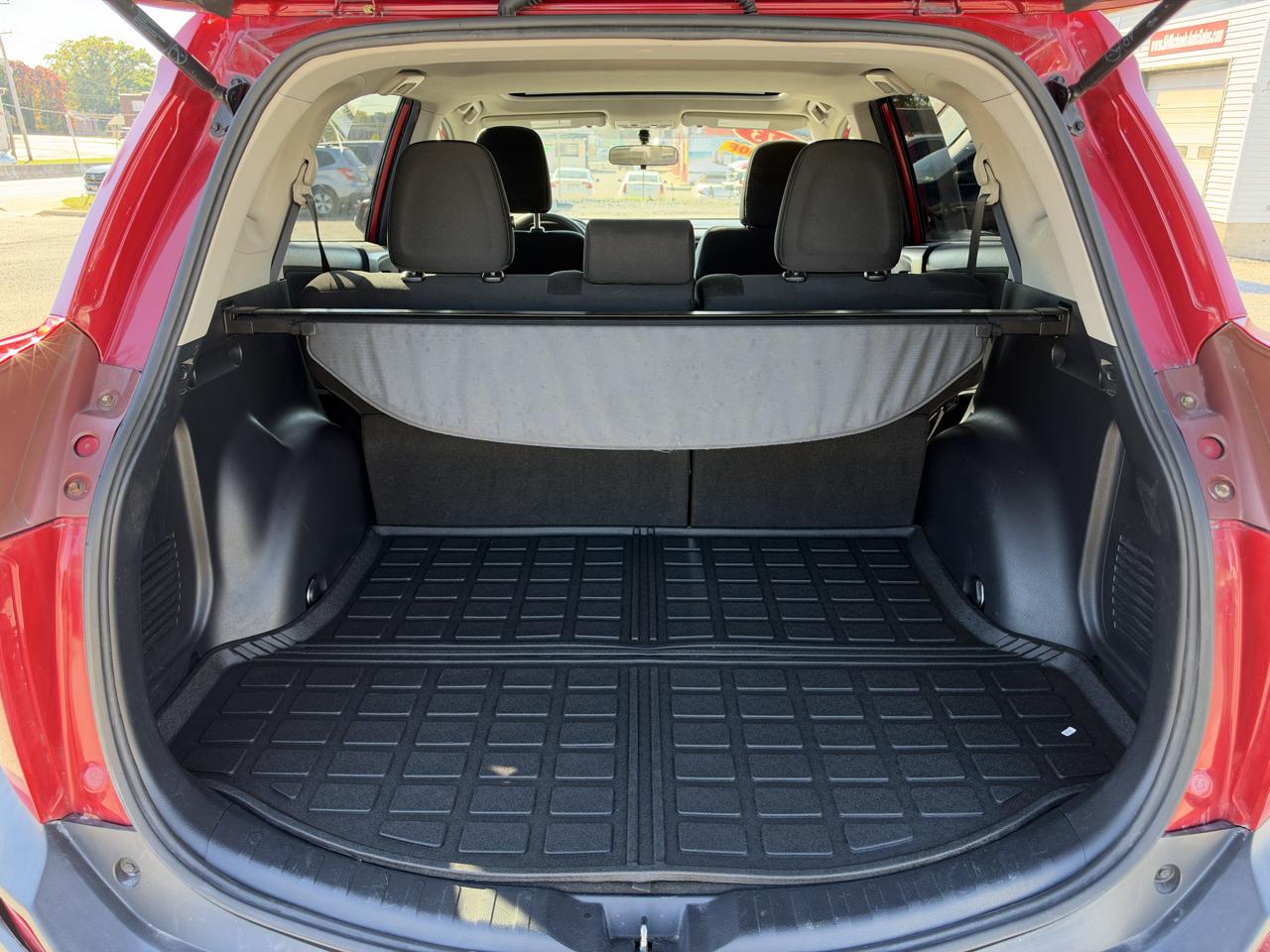 Toyota RAV4 XLE AWD 2013