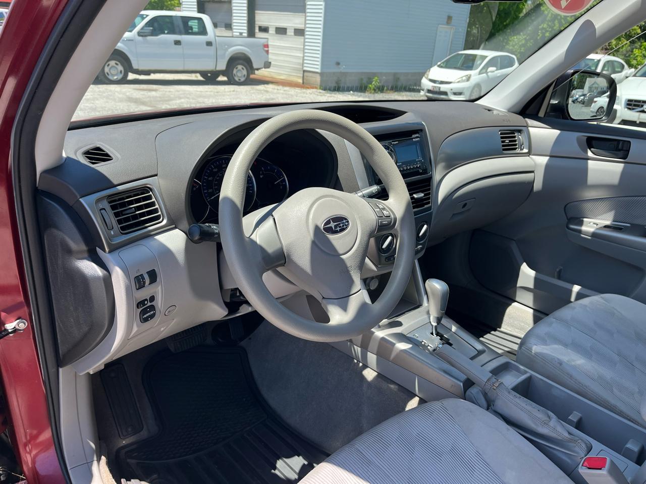 Subaru Forester 2.5X 2010