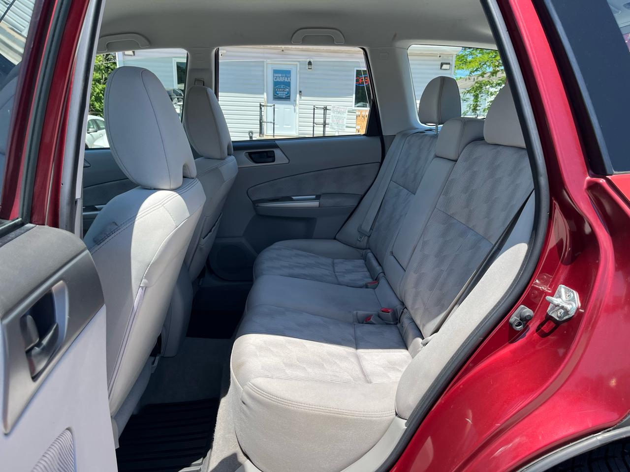 Subaru Forester 2.5X 2010