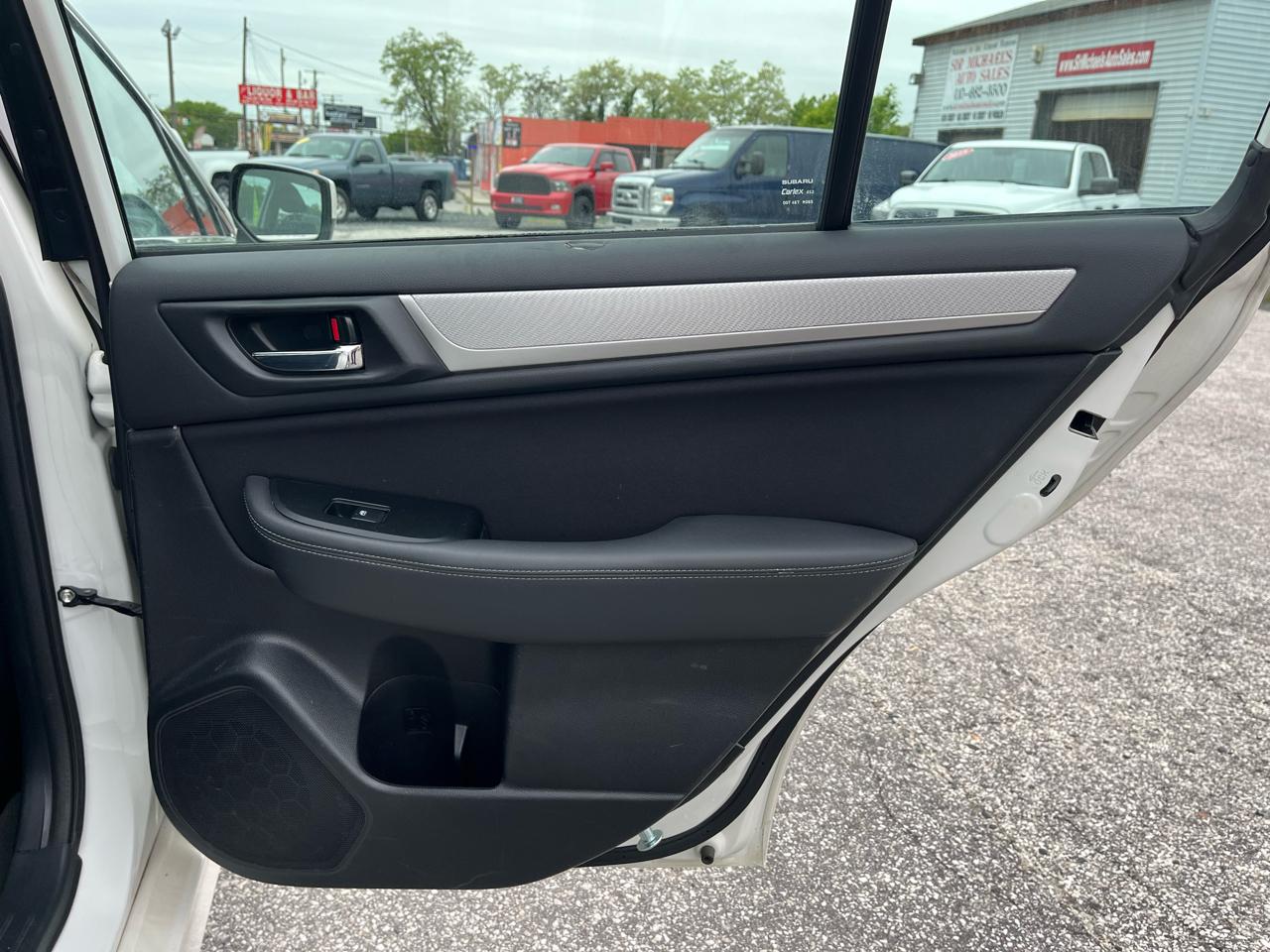 Subaru Legacy Premium AWD 2016