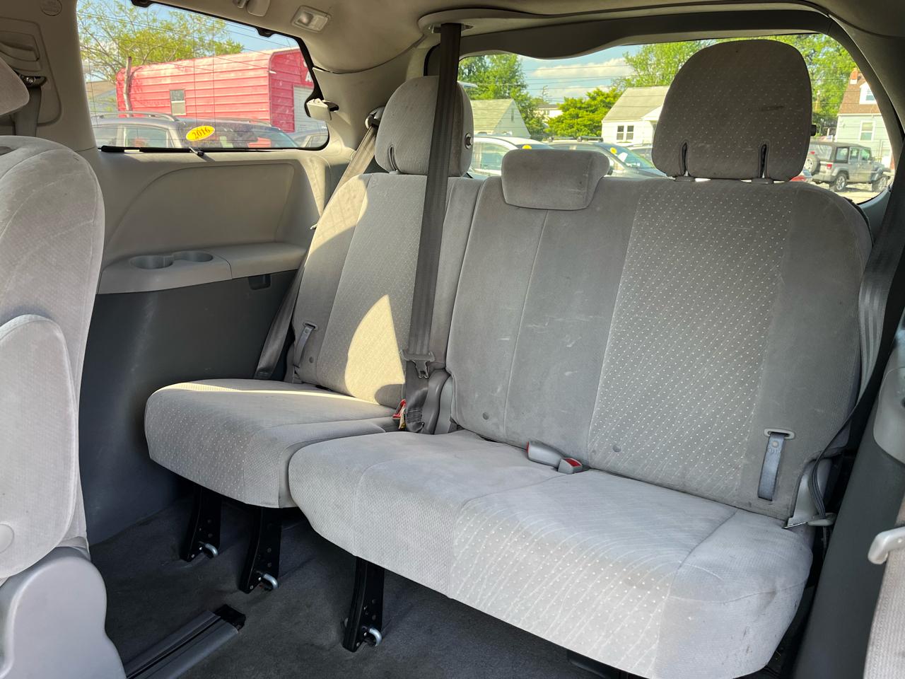 Toyota Sienna LE AWD 2018