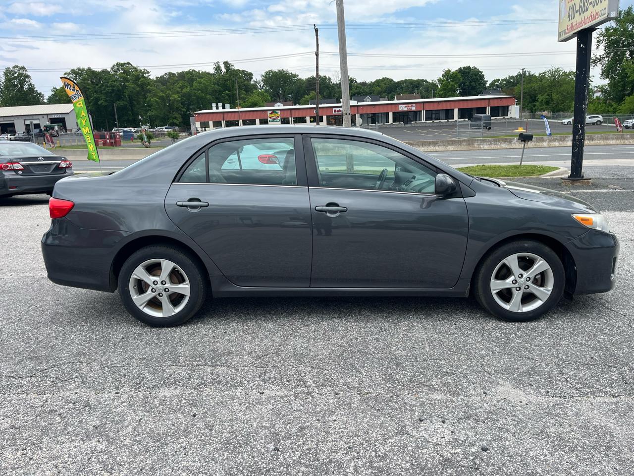Toyota Corolla LE 2013