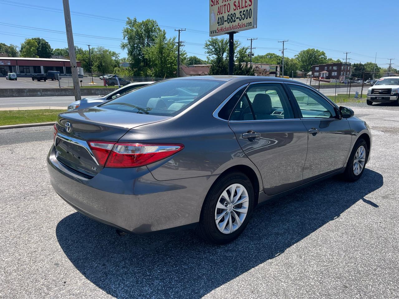 Toyota Camry LE 2017