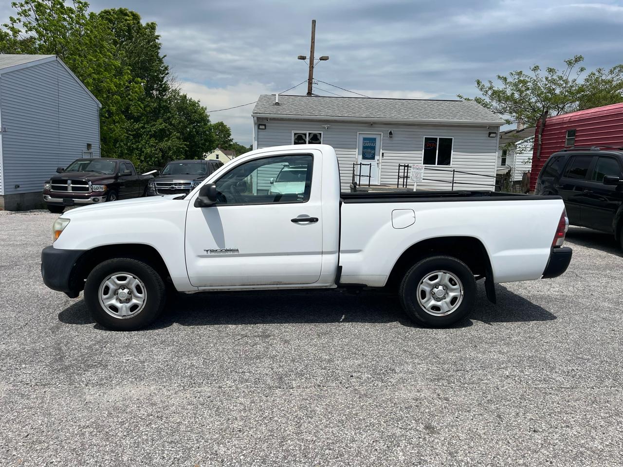 Toyota Tacoma Regular Cab 2WD 2009