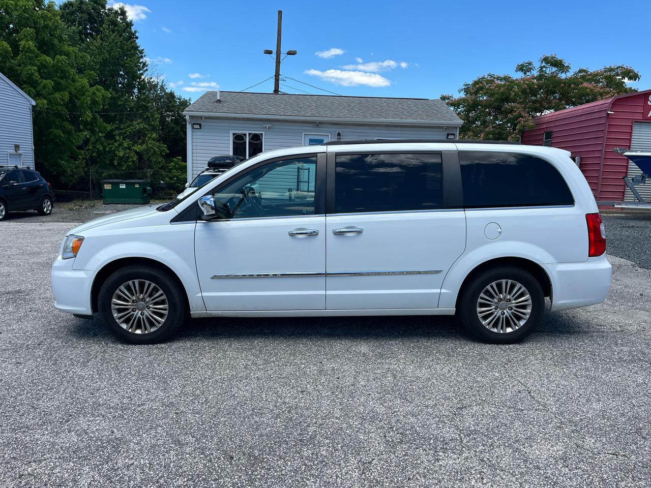 Chrysler Town & Country Touring-L 2015