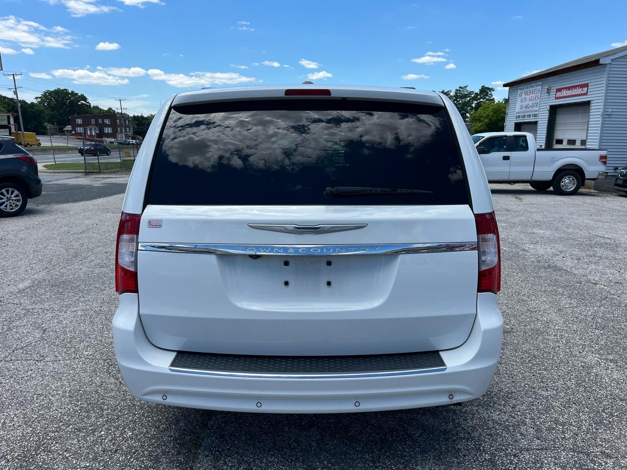 Chrysler Town & Country Touring-L 2015