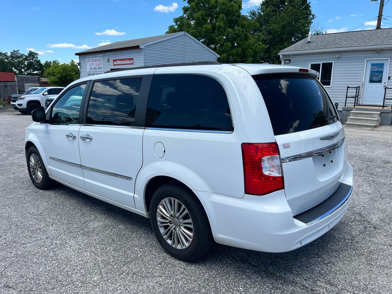 Chrysler Town & Country Touring-L 2015