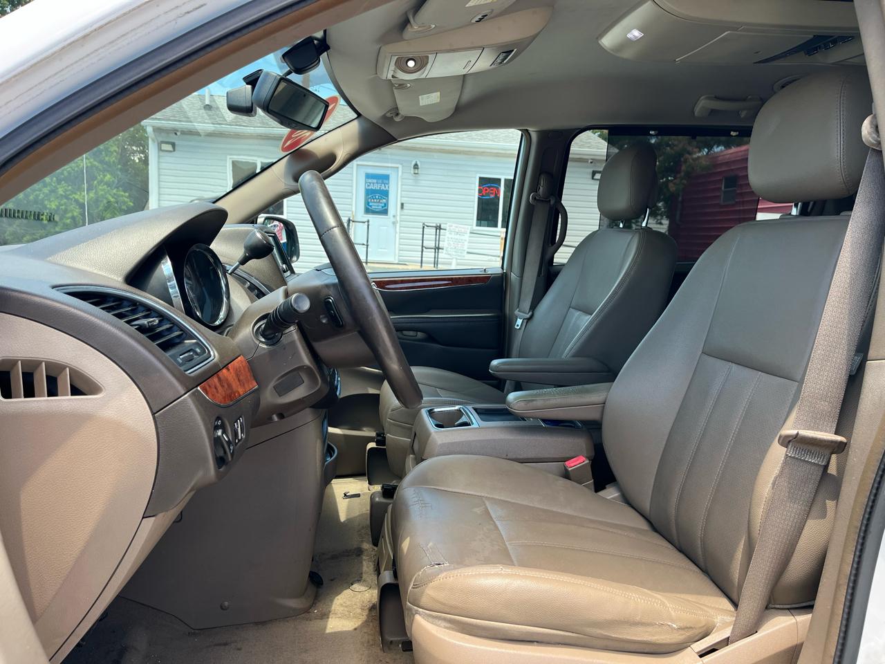 Chrysler Town & Country Touring-L 2015