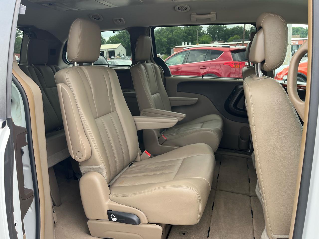 Chrysler Town & Country Touring-L 2015