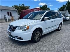 2015 Chrysler Town & Country 