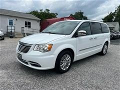 2015 Chrysler Town & Country 