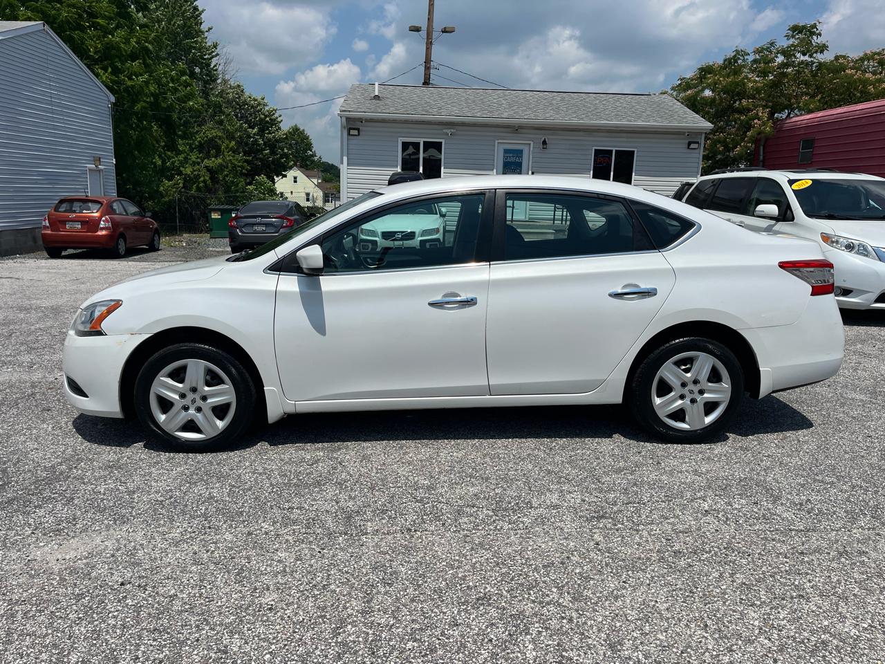 Nissan Sentra S 2014