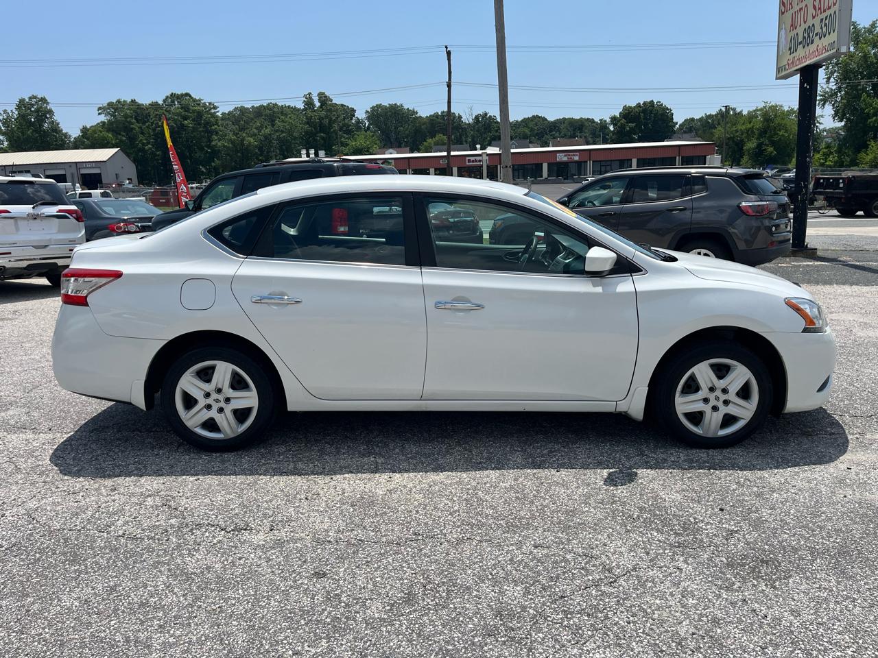 Nissan Sentra S 2014