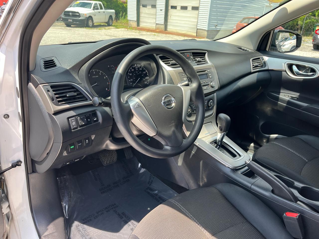 Nissan Sentra S 2014