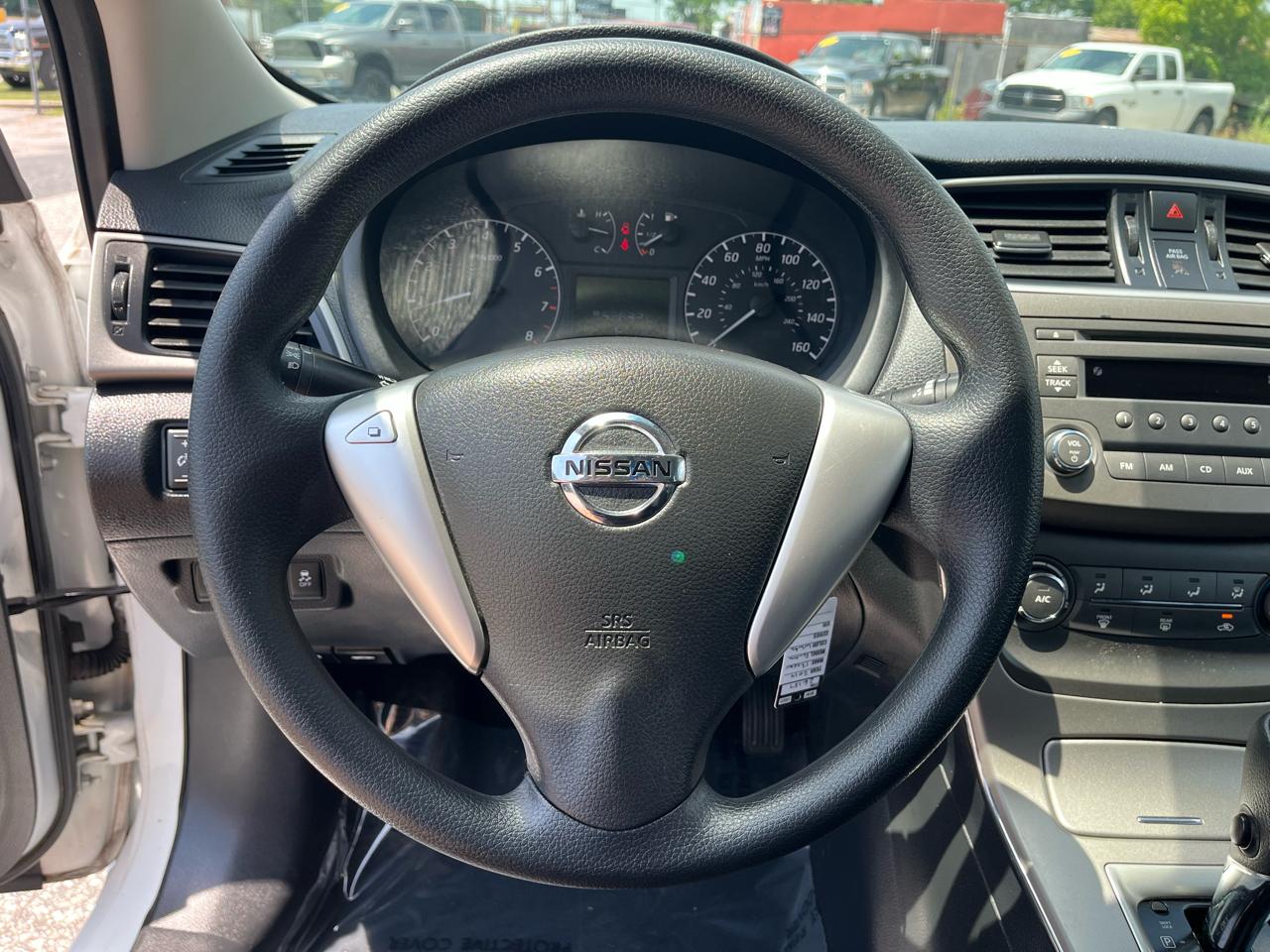 Nissan Sentra S 2014