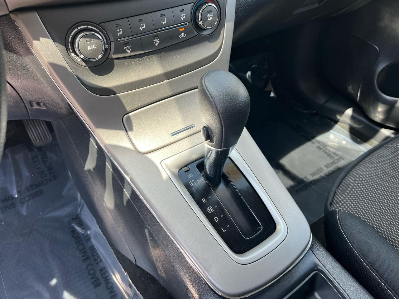 Nissan Sentra S 2014