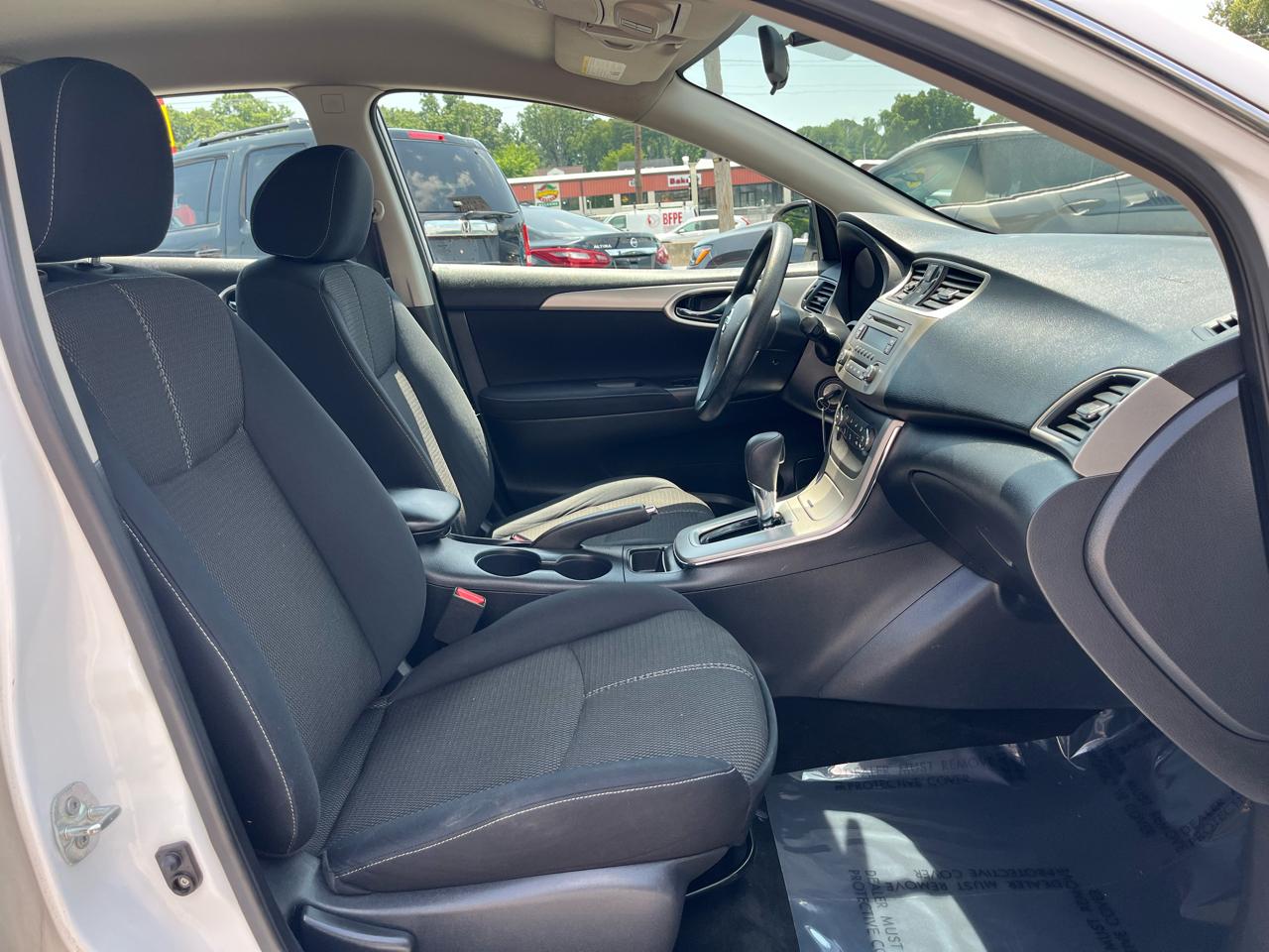 Nissan Sentra S 2014