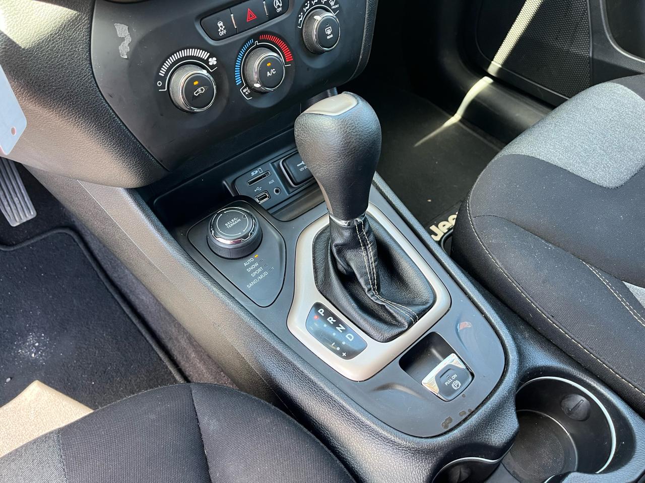 Jeep Cherokee Latitude 4x4 2018