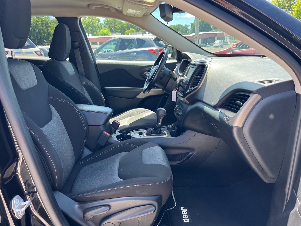Jeep Cherokee Latitude 4x4 2018