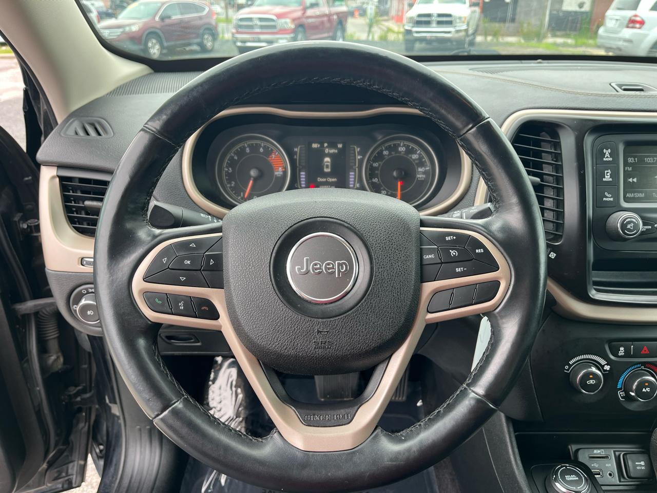 Jeep Cherokee Latitude 4x4 2018