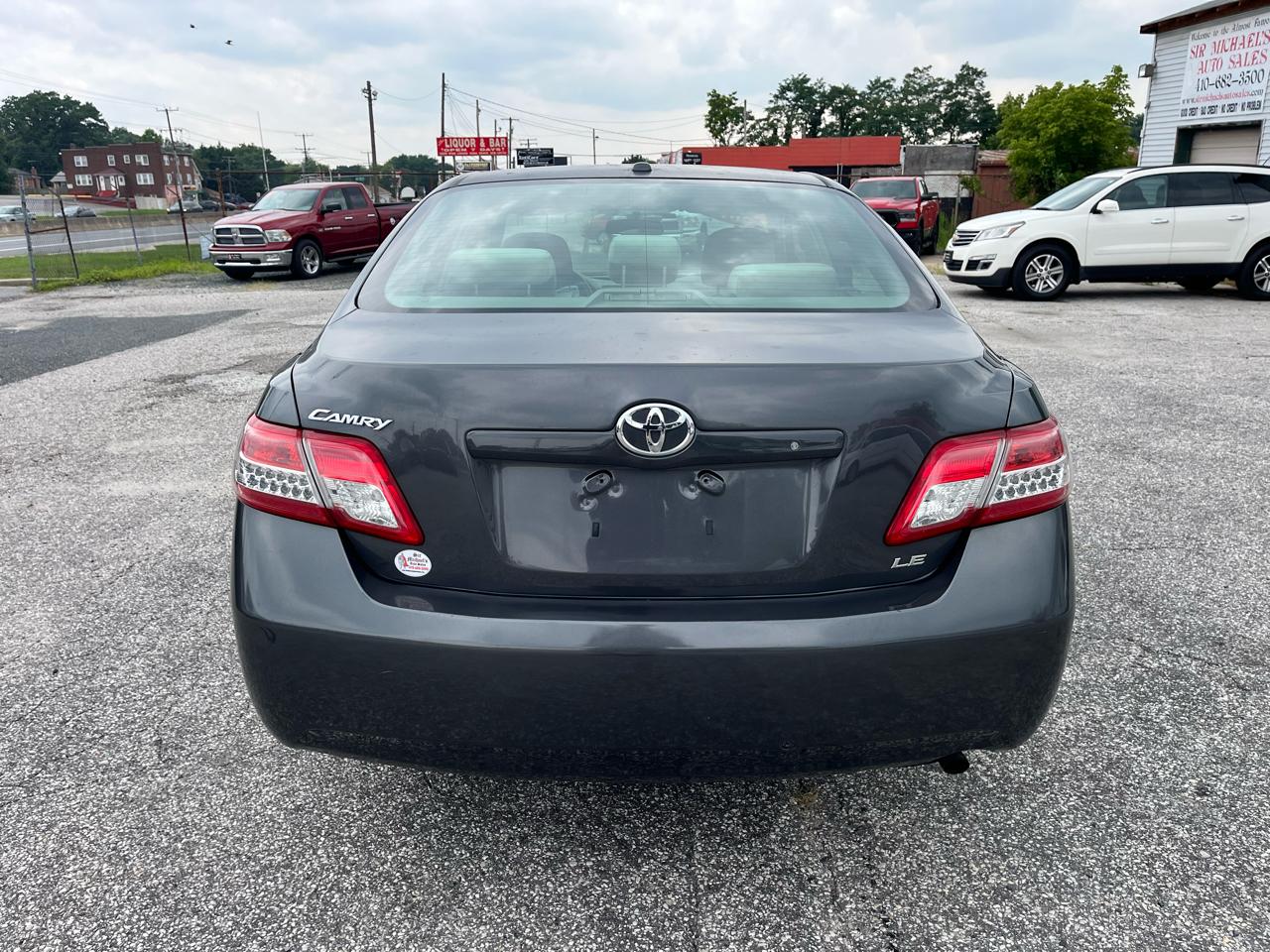 Toyota Camry LE 4D Sedan 2010