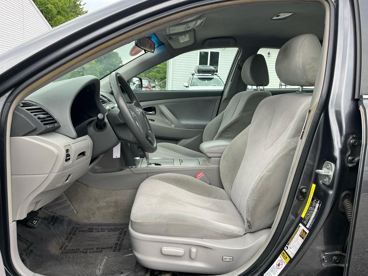 Toyota Camry LE 4D Sedan 2010