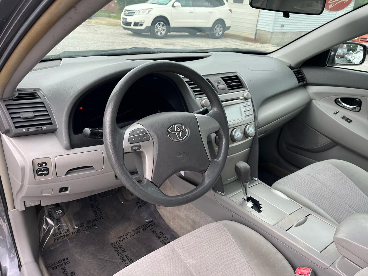 Toyota Camry LE 4D Sedan 2010